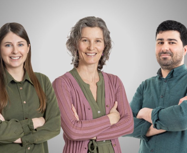 De gauche à droite : Véronique Allard, Christine Gingras et Benoît Lartigue, responsables du projet piloté par le Centre d'innovation sociale en agriculture (CISA)..